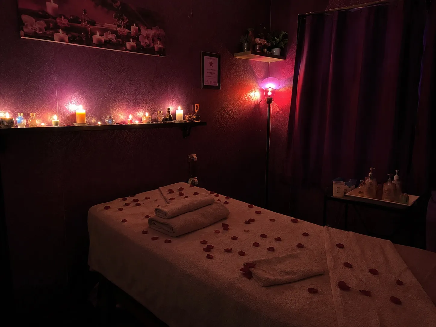 Masaj odası — Lila Spa, Esenler misafirlerine hizmet veren salon